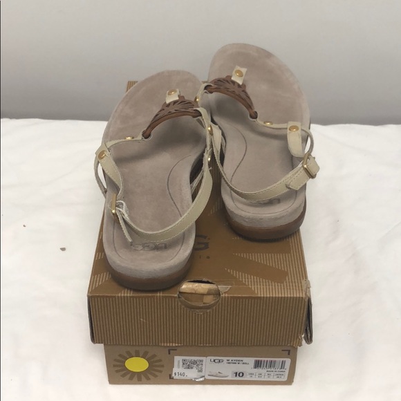 UGG-Ayden - Picture 3 of 4